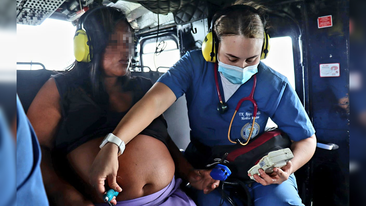 La Armada evacuó en helicóptero a una mujer indígena con embarazo de alto riesgo en Chocó