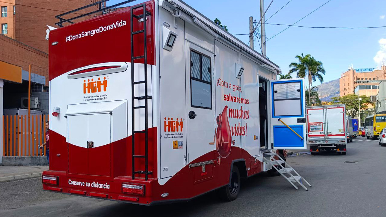 Medellin tiene una nueva unidad movil para campanas de donacion de sangre
