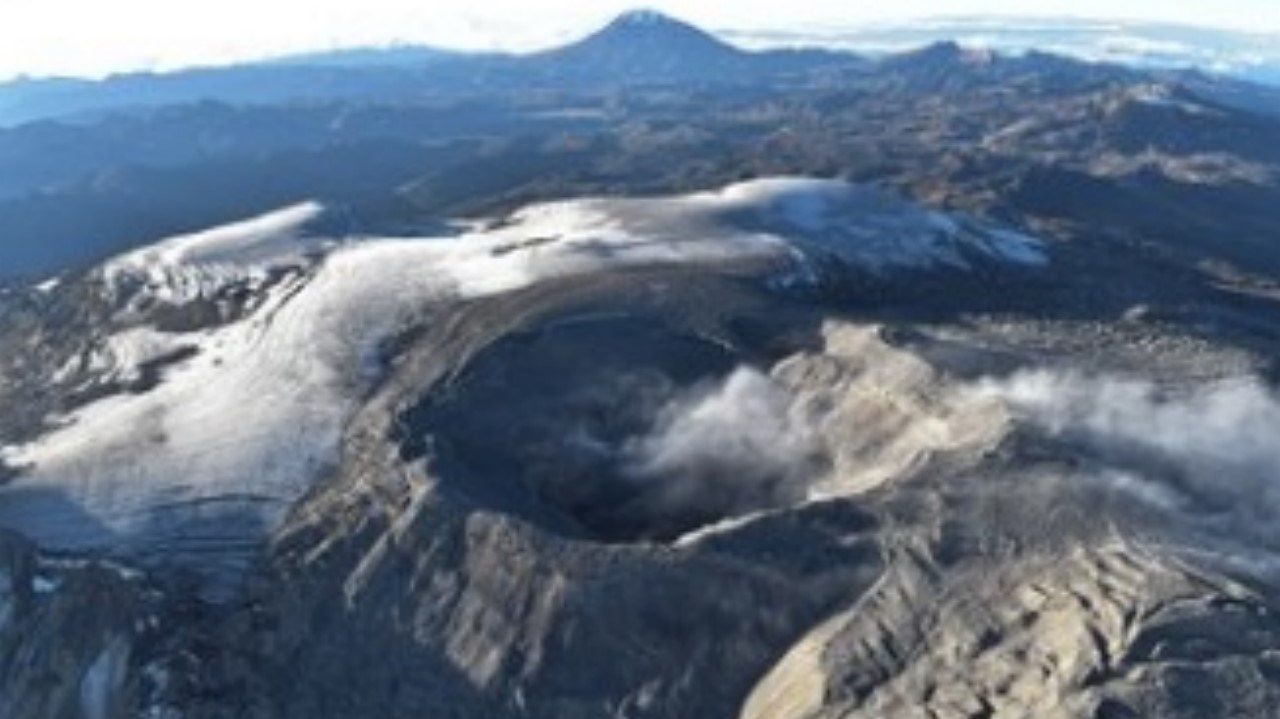 Cinco departamentos que podrían salir afectados por erupción en el Nevado del Ruiz