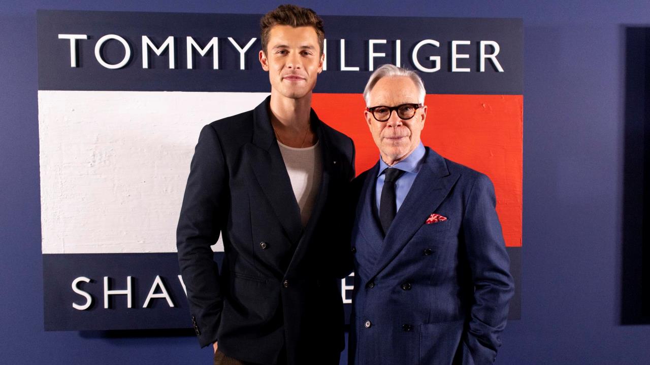 Tommy Hilfiger y Shawn Mendes reviven los noventa en una nueva colección