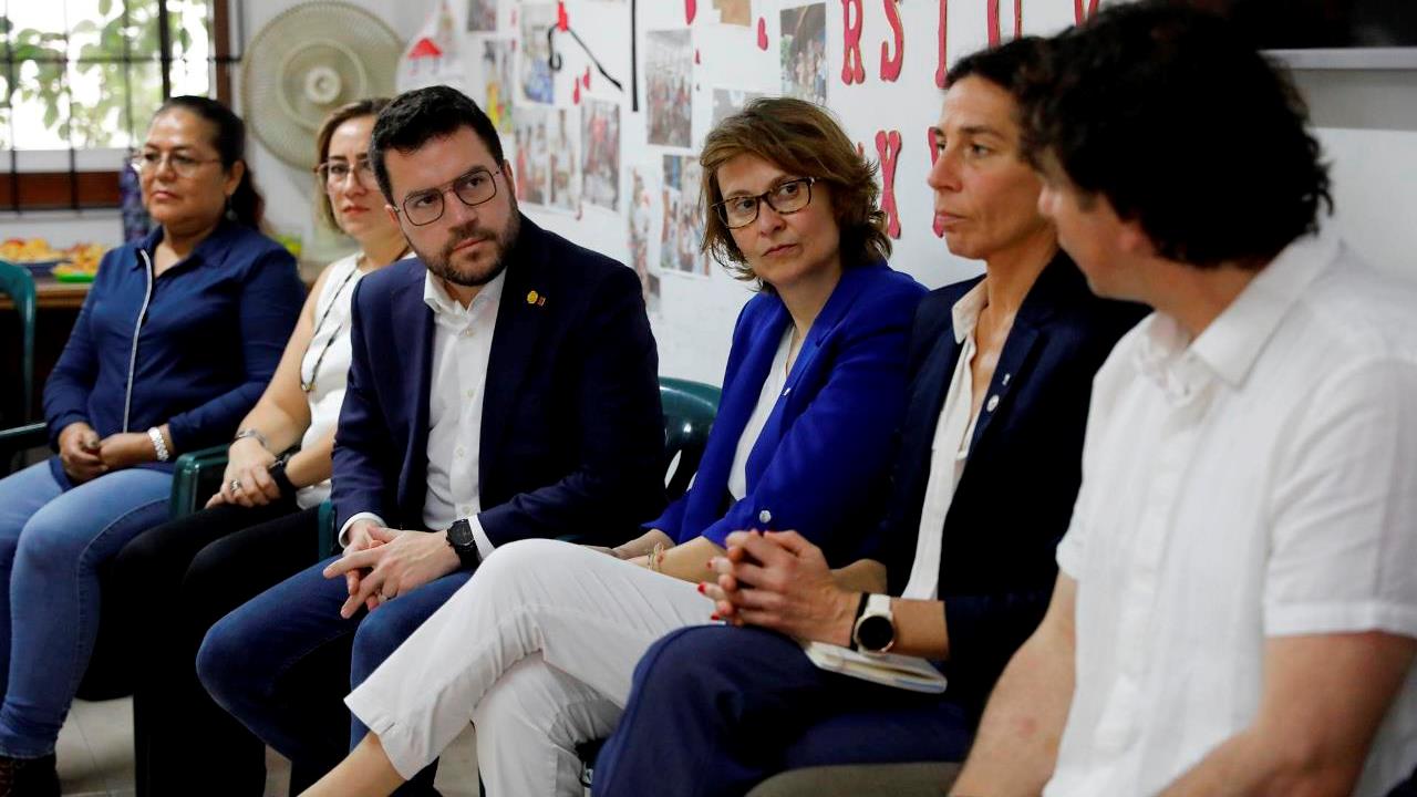 Cataluña fortalecerá su cooperación con víctimas del conflicto colombiano