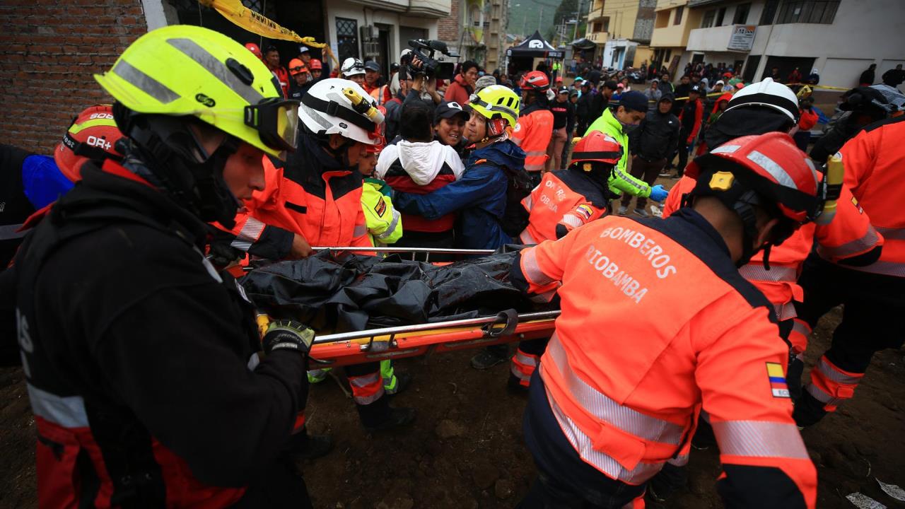 cuerpo niña ecuador