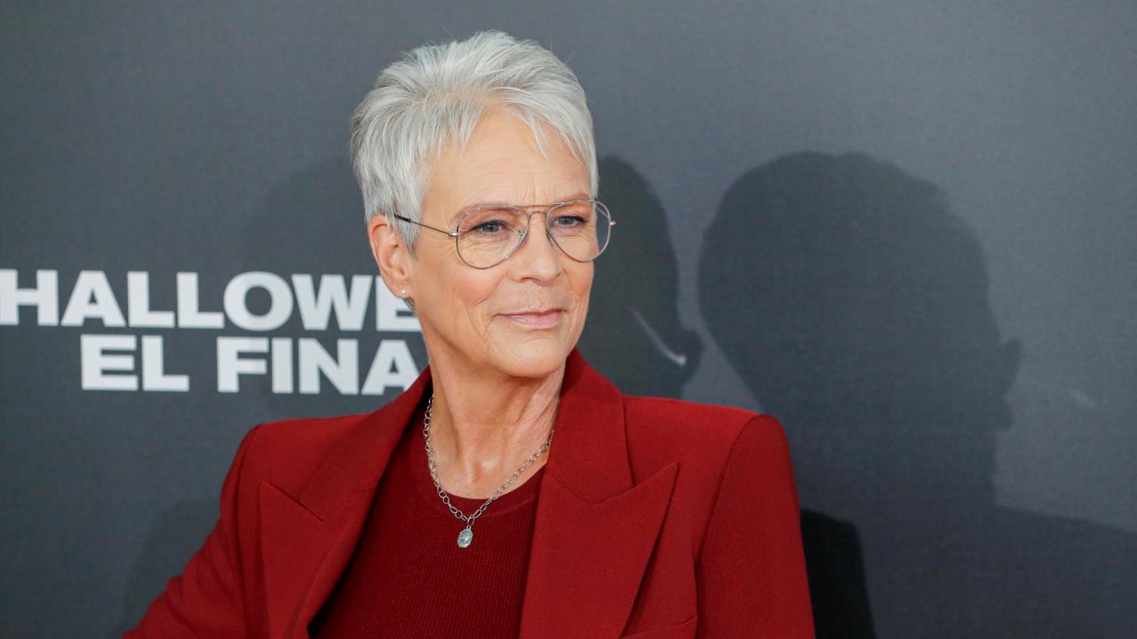 Jamie Lee Curtis no asistirá a la cena de los Óscar porque se acuesta pronto