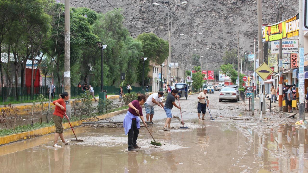 Las lluvias en Perú dejaron a casi 13.000 personas damnificadas en 2023