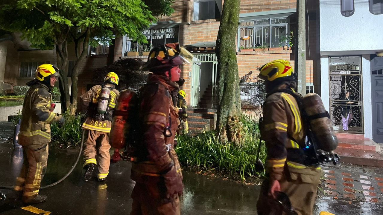 Incendio estructural en apartamento de conquistadores