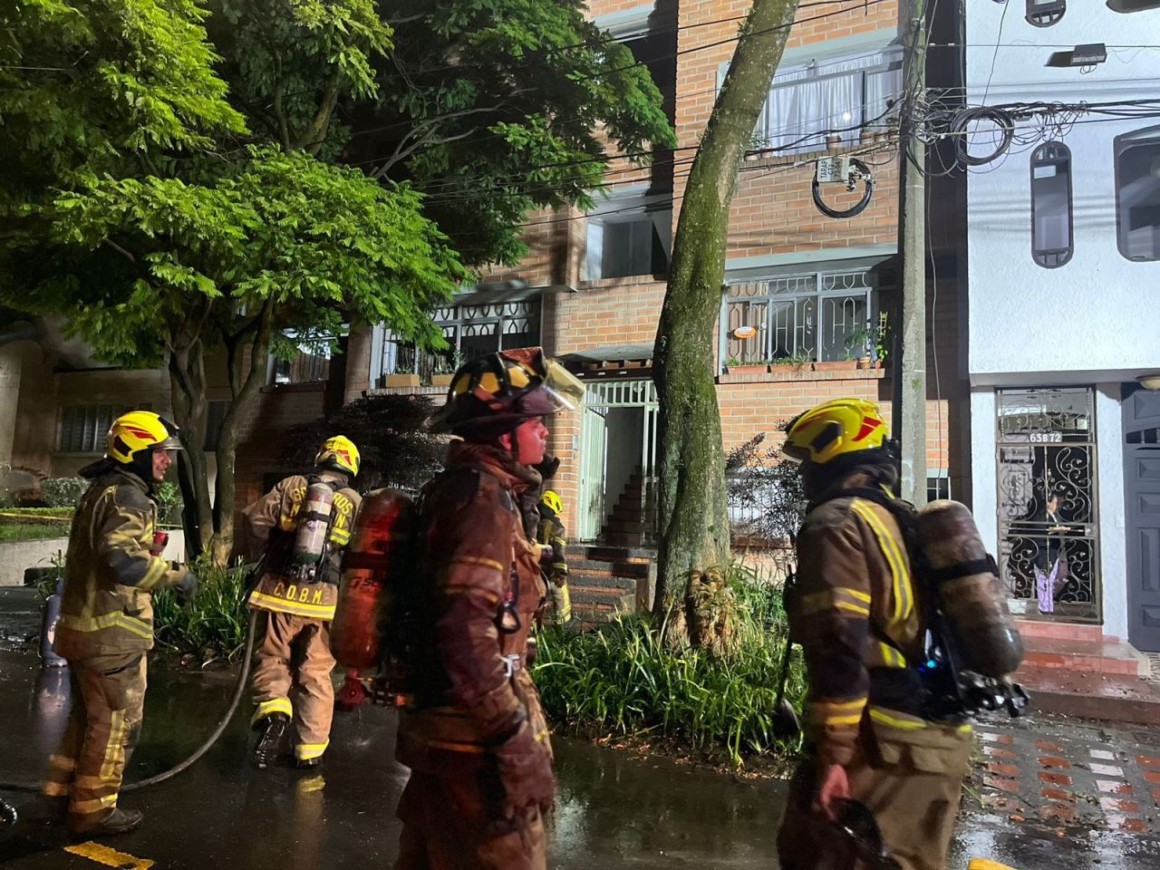Incendio estructural en apartamento de conquistadores