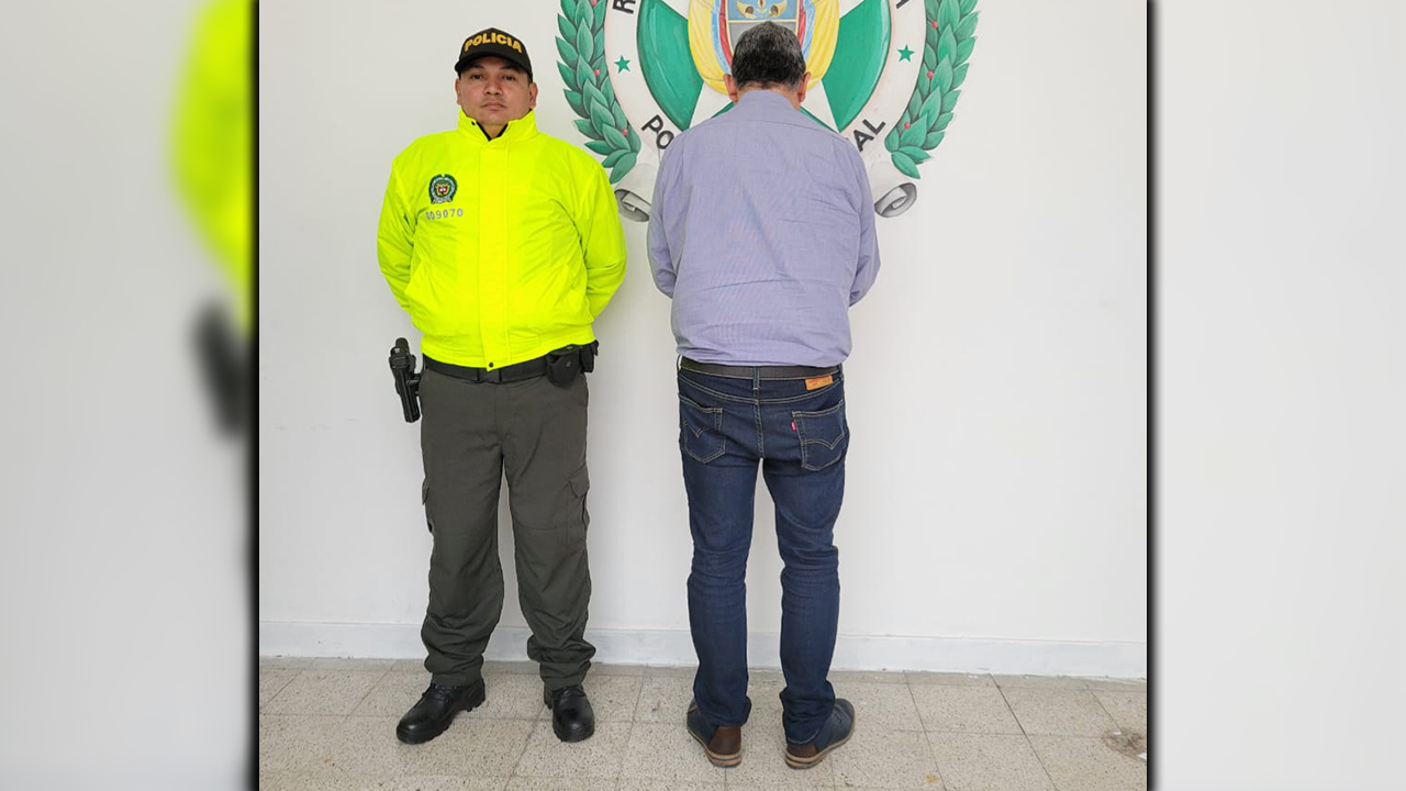 [VIDEO] Encarcelaron a un Psicólogo que habría abusado sexualmente a una paciente en Medellín