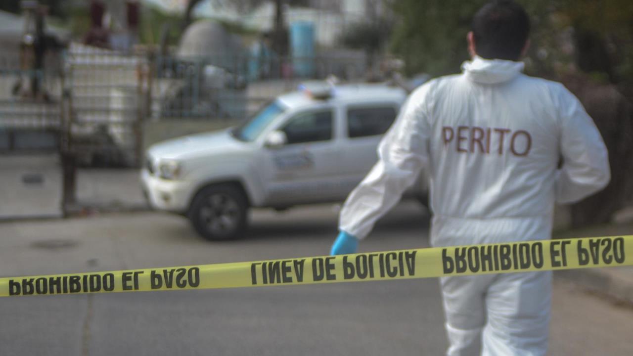 Grupo armado irrumpe balneario en México con saldo de siete muertos