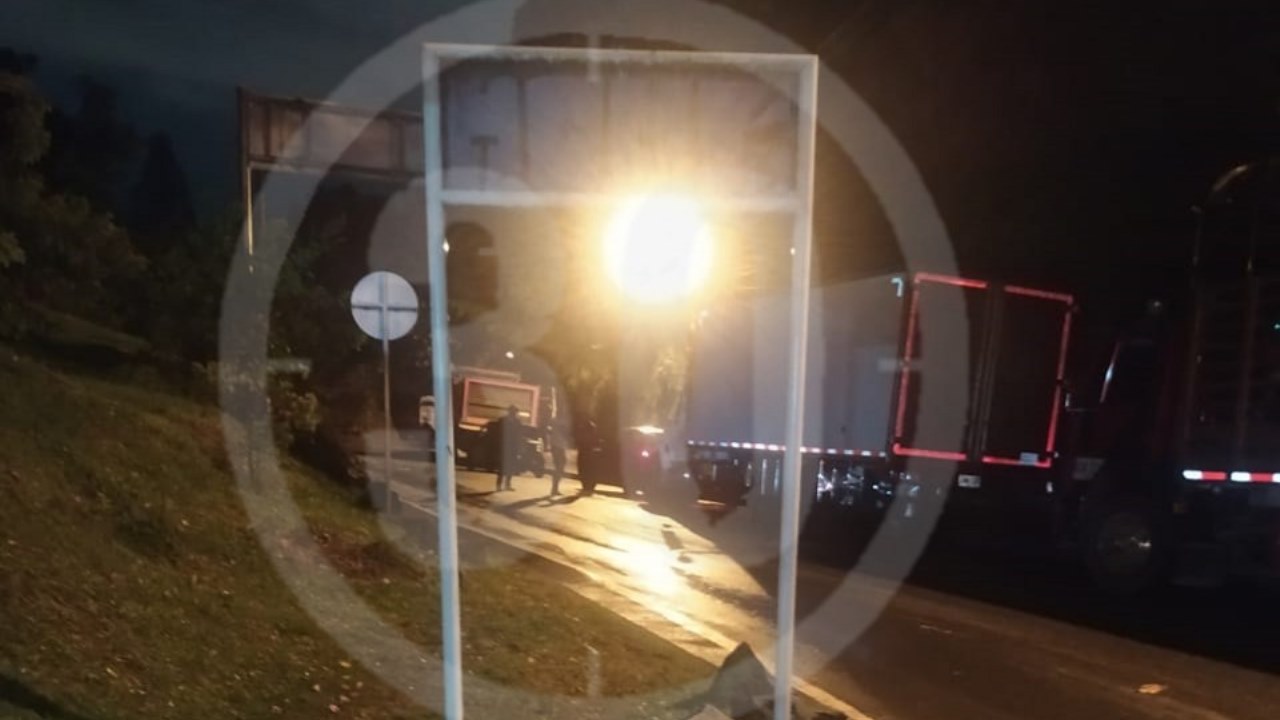 cierre vial por el pedregal