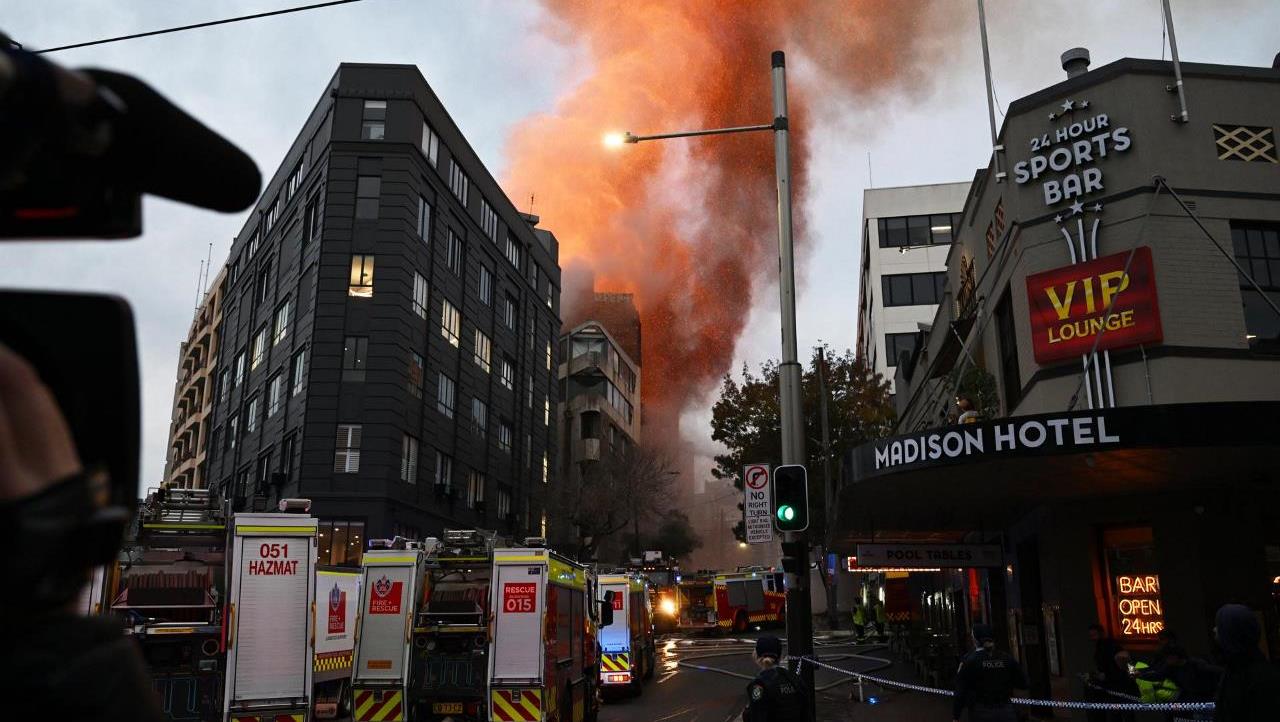 Un incendio provoca el colapso de un edificio de siete plantas en Sídney