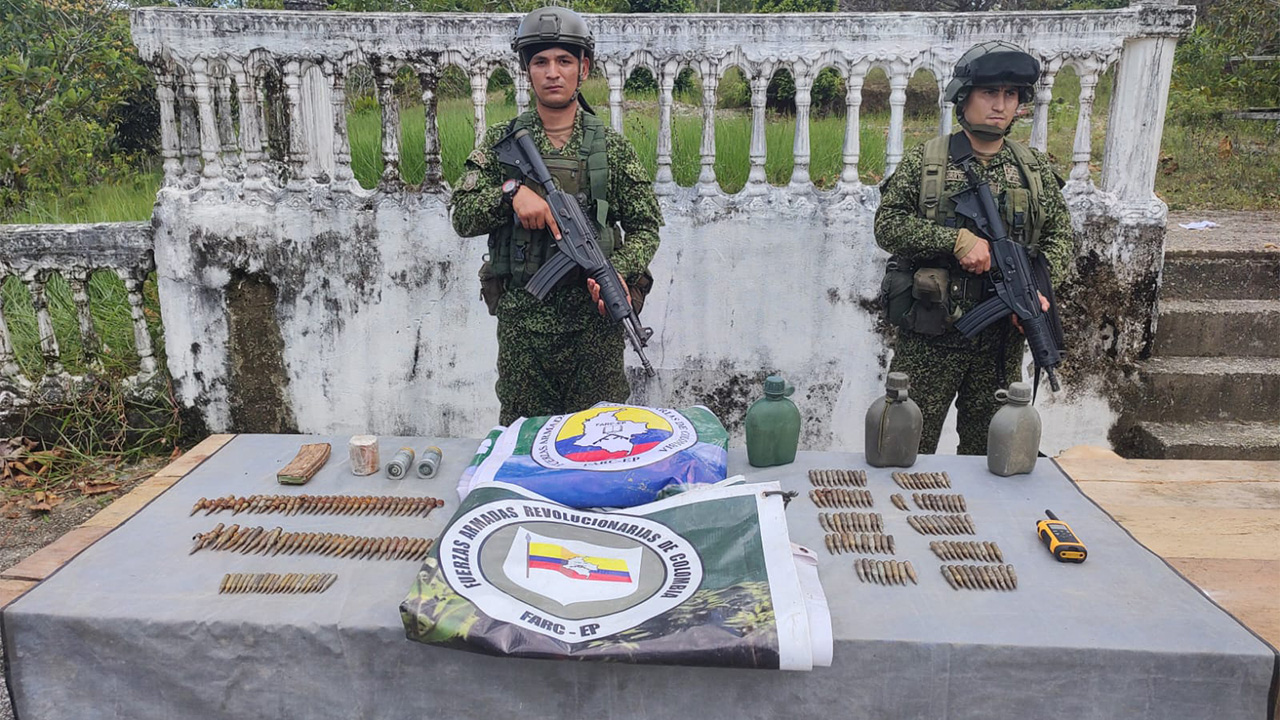 En zona rural de Buenaventura fue encontrado y destruido un depósito ilegal de armas
