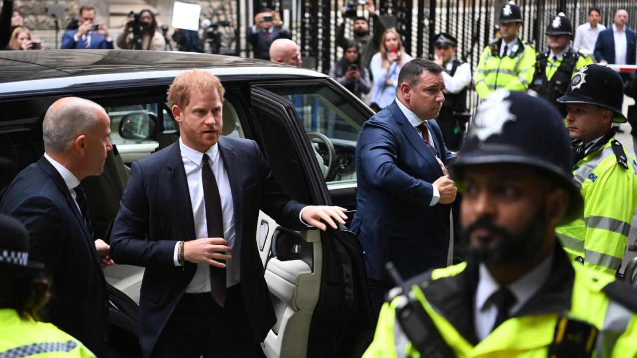 Príncipe Enrique acusa a los tabloides de "incitar al odio y al acoso" en su vida privada