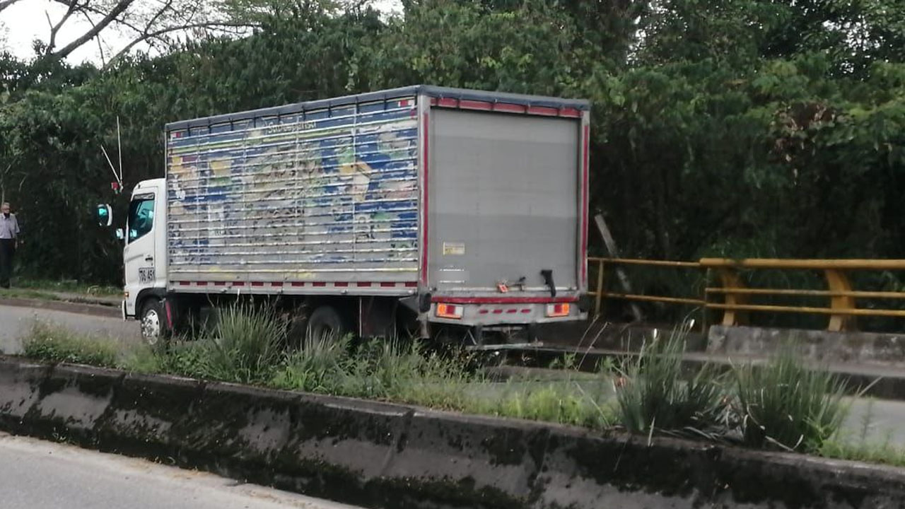 [FOTOS] ¡Dios mío! En Quindío, adulta mayor fue atropellada por un camión: ‘le pasó por encima de la cabeza’
