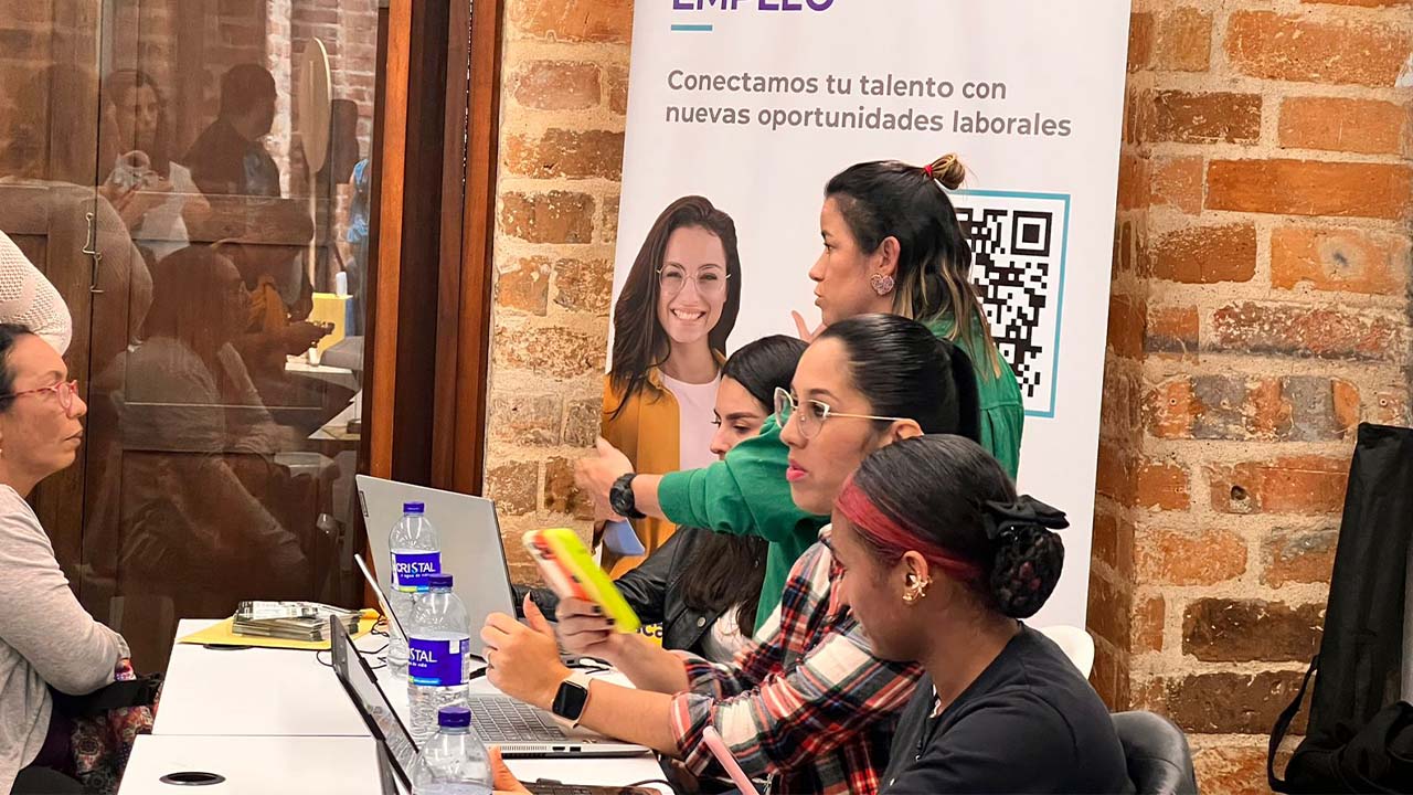 En noviembre de 2023, la tasa de desempleo se ubicó en 9,0%