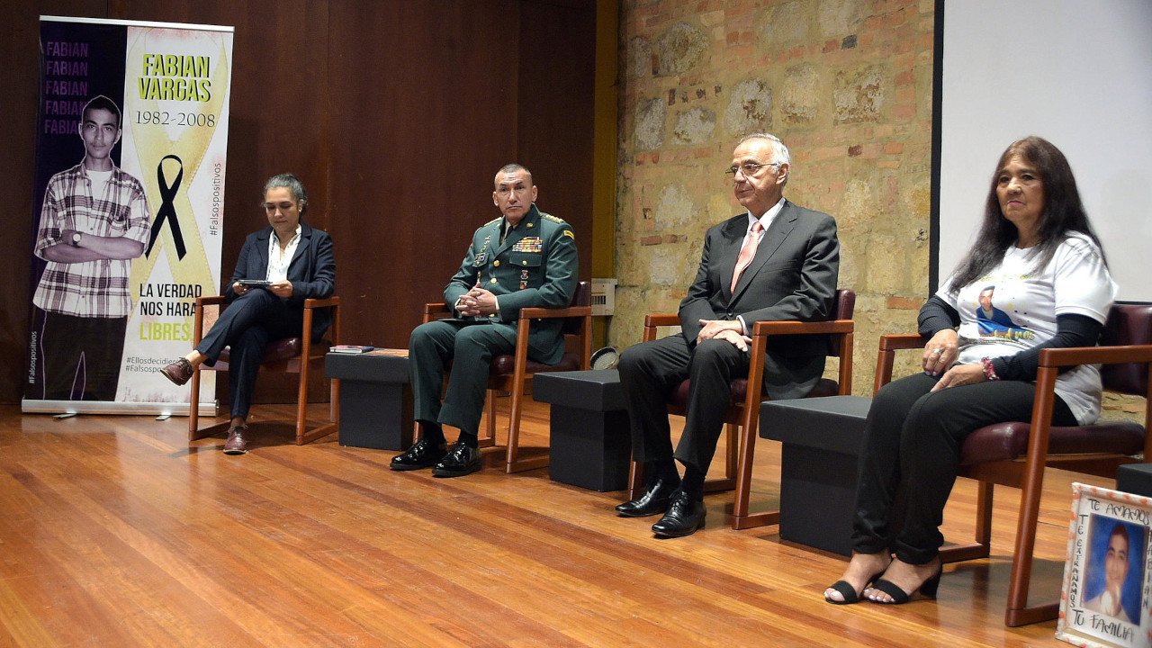 El Gobierno colombiano pide por primera vez perdón públicamente por los “falsos positivos”