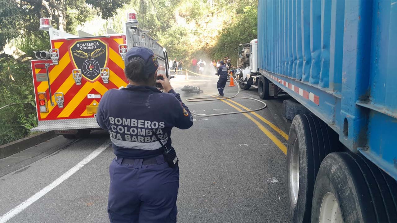VIDEO. Lamentable accidente en La Pintada dejo una persona sin vida y otra gravemente herida
