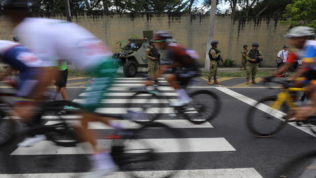El venezolano Aular sorprende en San Salvador y le arrebata el oro a 'Superman' López