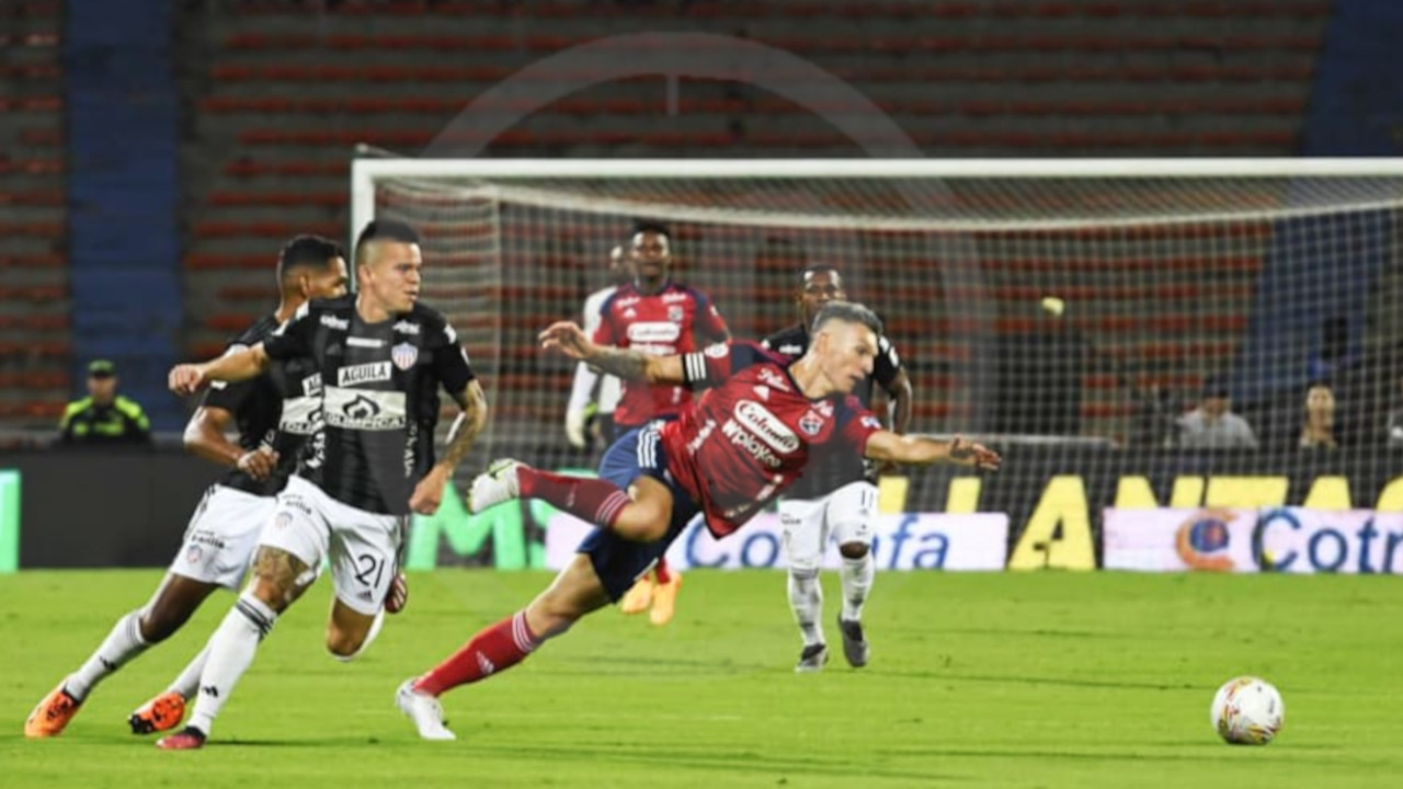 Pese al 0-0, en los primeros 45 minutos el DIM ilusiona en su partido contra el Junior