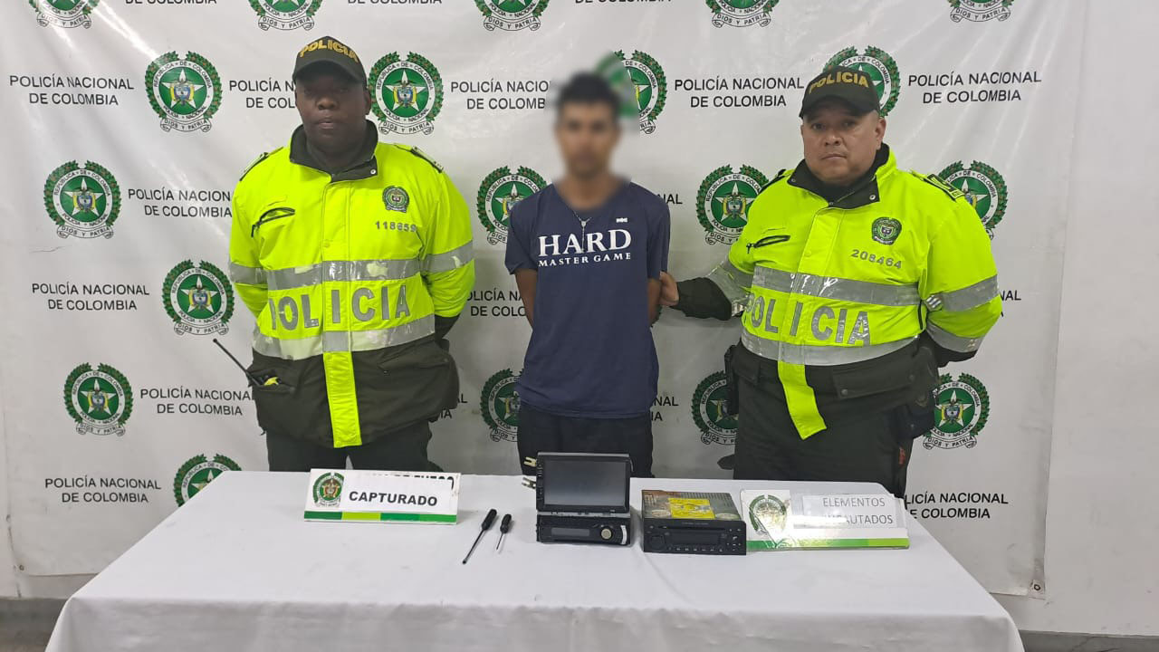 Video. ‘Dio papaya’, joven fue pillado con autopartes hurtadas en Itagüí