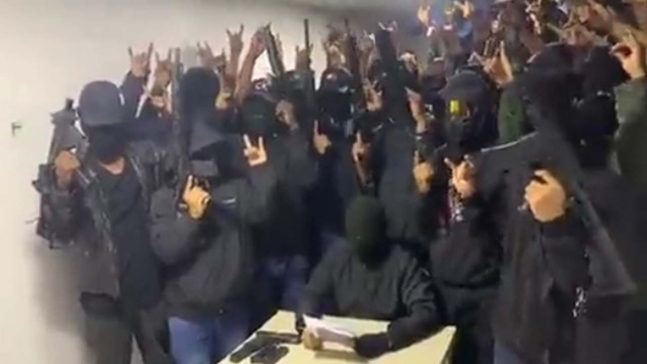 En VIDEO la organización criminal ‘Los Lobos’, se atribuyó el asesinato del candidato a la Presidencia de Ecuador, Fernando Villavicencio