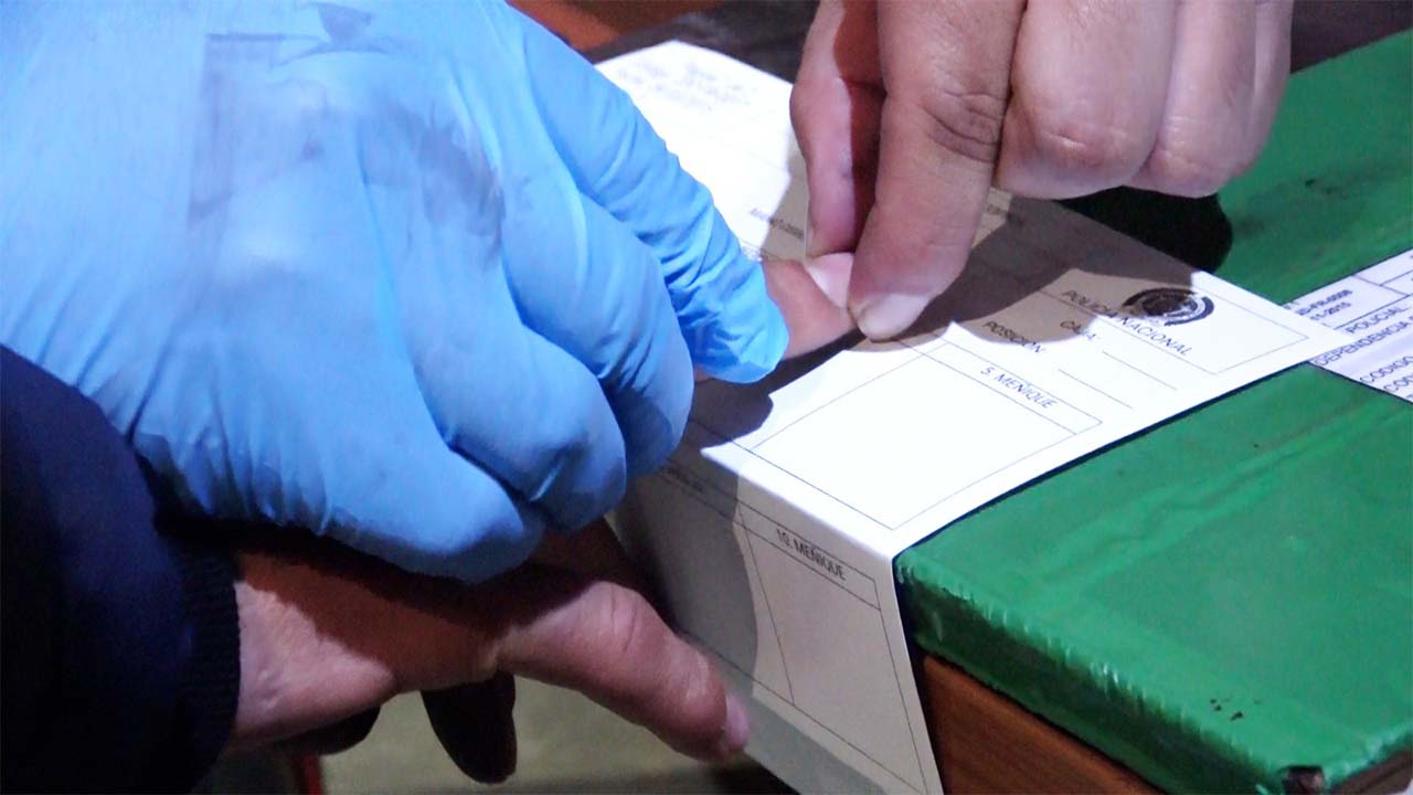 Imputados 7 exfuncionarios de hospital en Córdoba que se habrían robado $7 mil millones