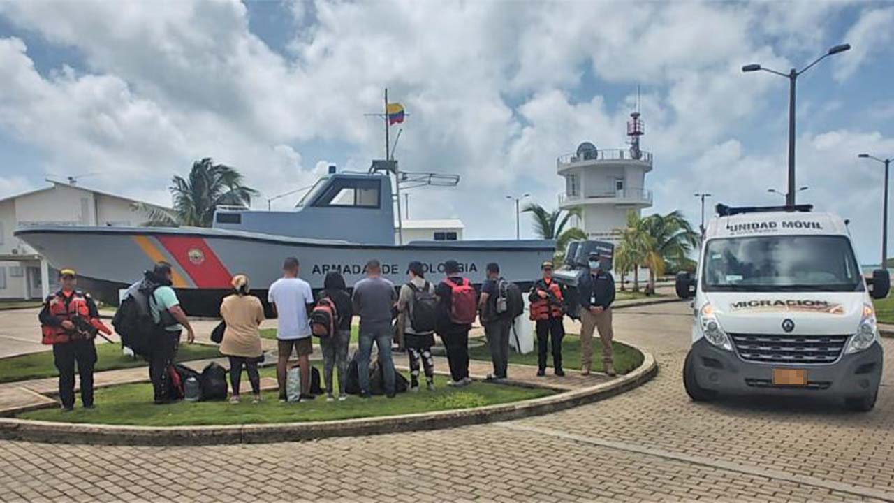 Lancha con 16 migrantes fue interceptada por la Armada en San Andrés