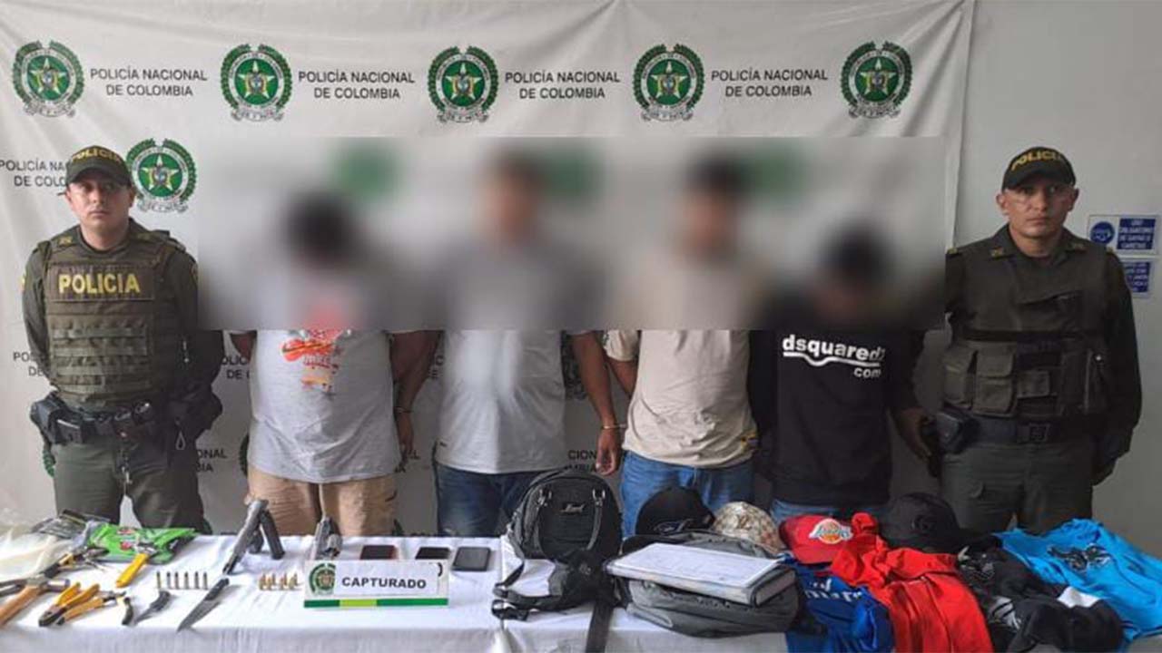 Video. “Tan bellos”, en Itagüí capturaron a cuatro sujetos que fueron sorprendidos robando un apartamento