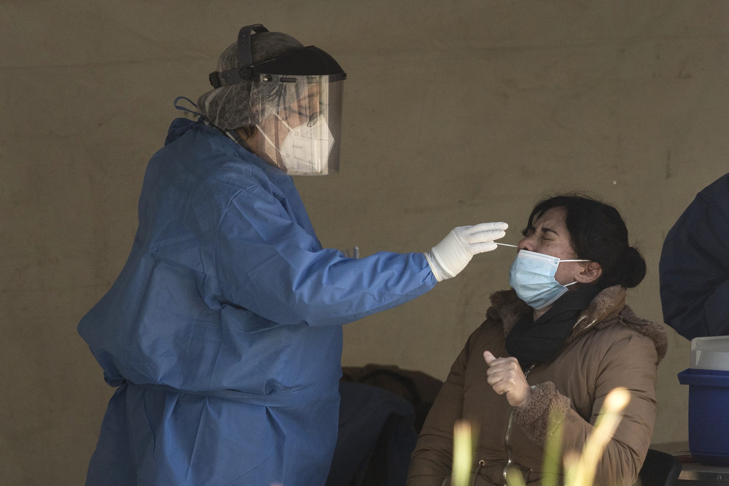 EE.UU. vuelve a poner a disposición de la población test gratuitos de covid-19