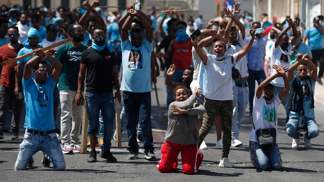 Al menos 114 heridos en Israel por enfrentamientos entre eritreos y la Policía