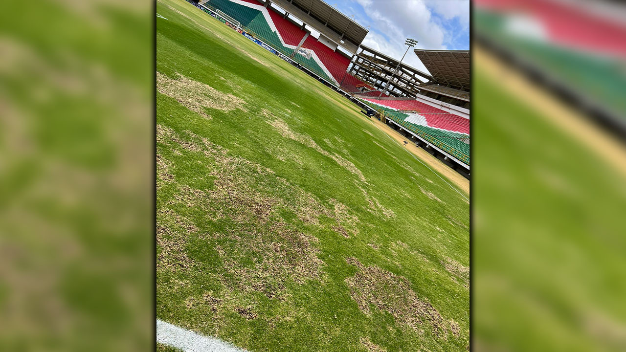 Acolfutpro denunció el mal estado de la cancha