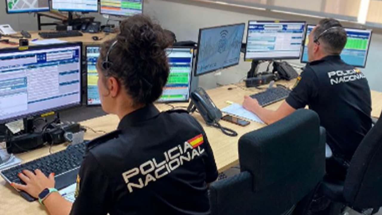 Evacúan varios locales y oficinas en Madrid por un falso aviso de bomba