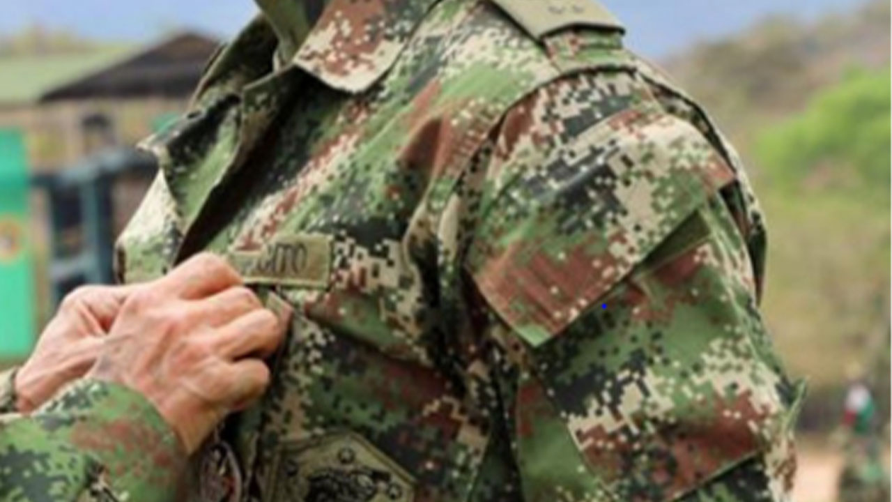 Exmilitar violó a la abuela de su pareja y terminó acuchillando a la joven