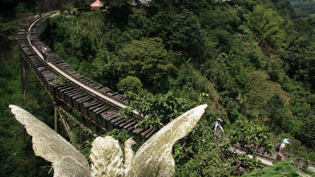 Extranjero murió al caer por el Ferrocarril de Antioquia