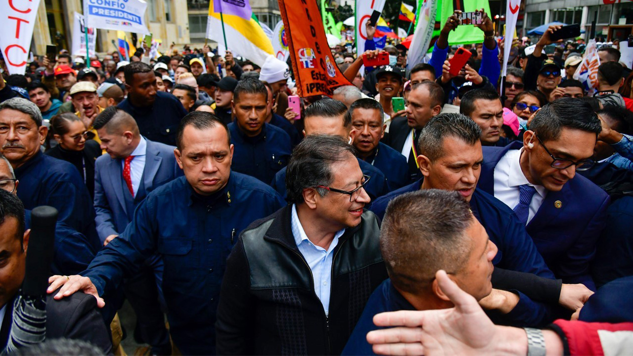 Funcionarios de MinInterior investigados por ofrecer internet a cambio de ir a marchas de hoy 27 de septiembre