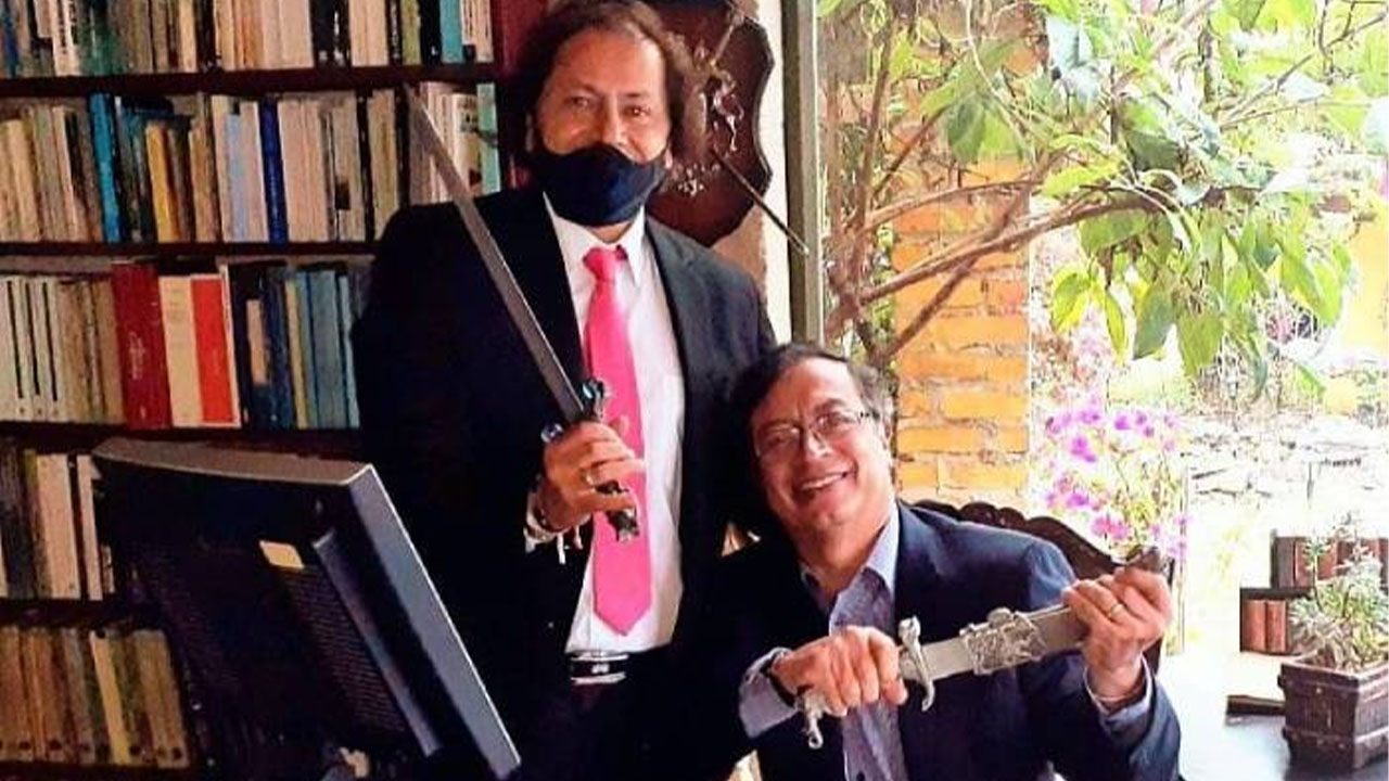 Cancillería revoca pasaportes diplomáticos de Juan Fernando Petro y su esposa