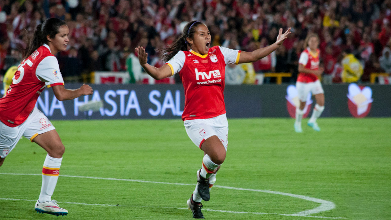 8 mil millones para el fútbol femenino, pero hay condiciones