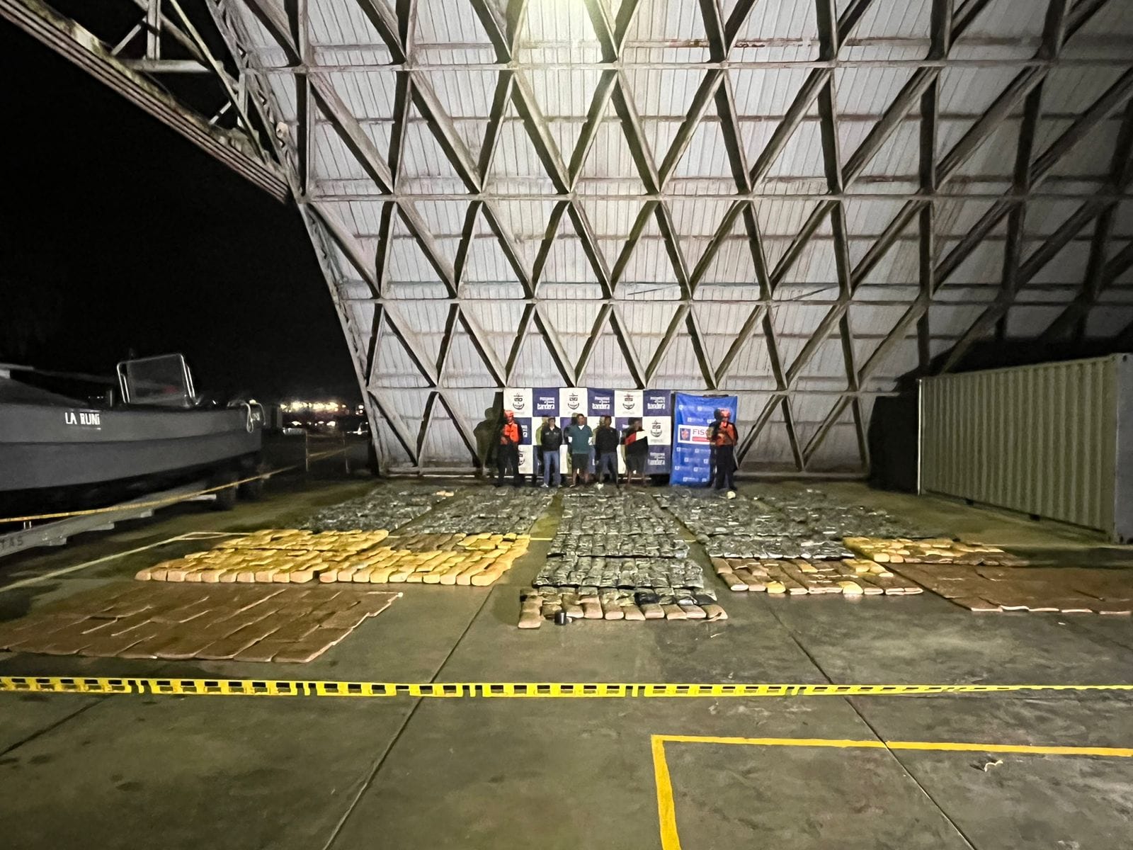 Incautadas 4.4 toneladas de droga en pacífico colombiano