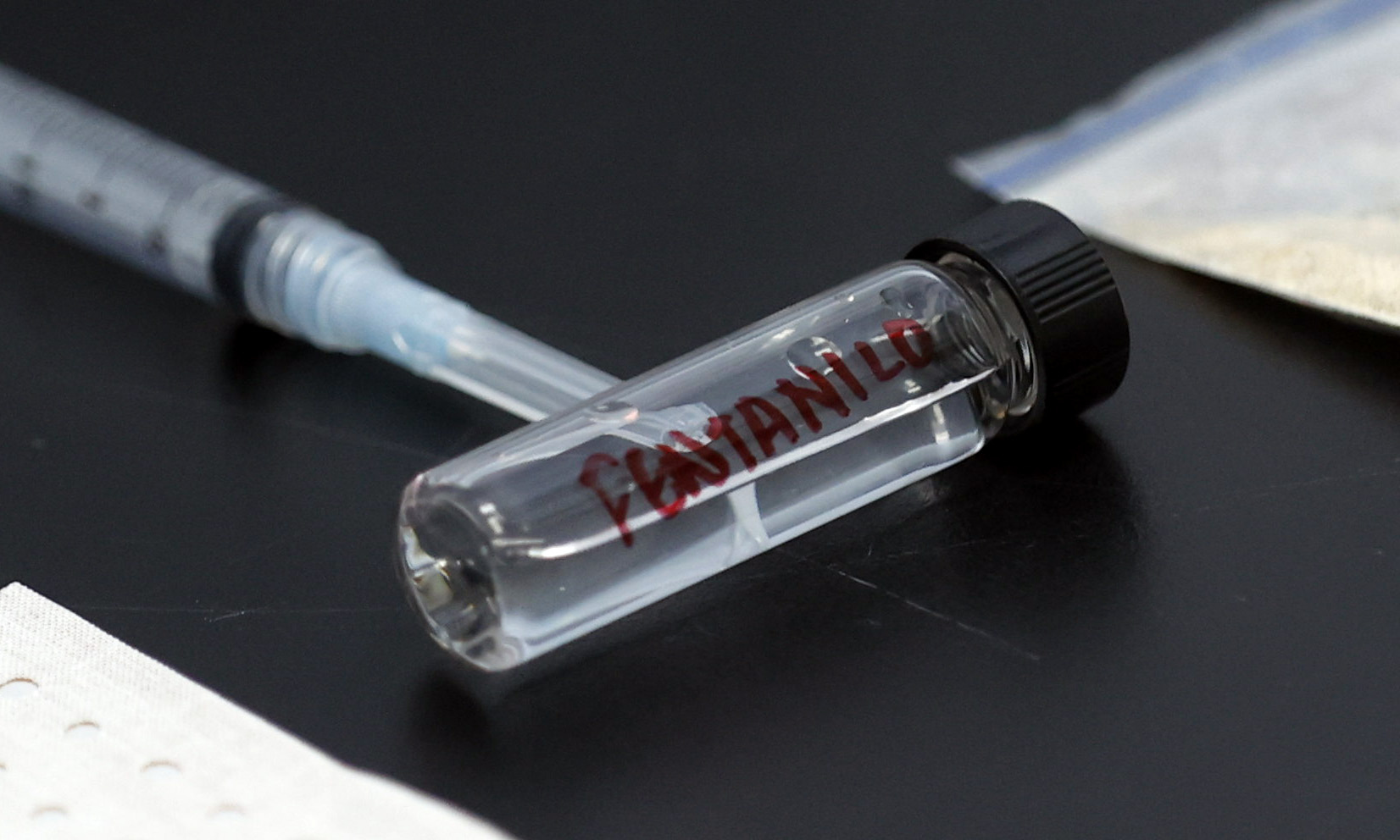 Enfermera estaría robando fentanilo de un hospital para consumirlo