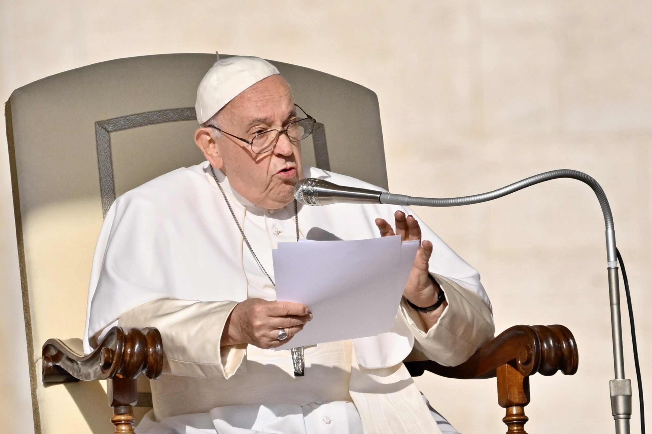 El papa: “No se puede tolerar que el Mediterráneo se convierta en una tumba”