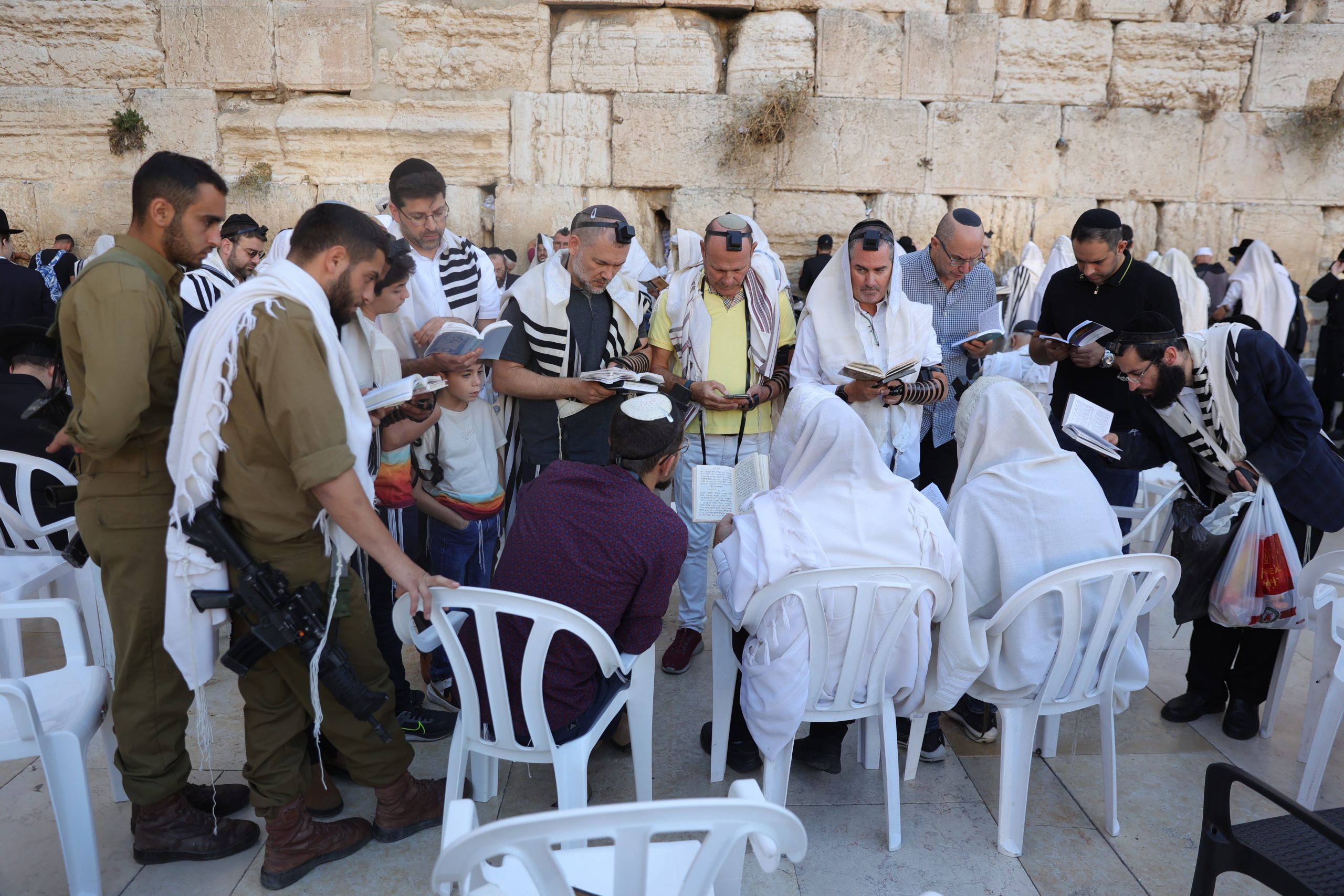 Israel celebra el Año Nuevo judío mientras sigue en crisis política por reforma judicial