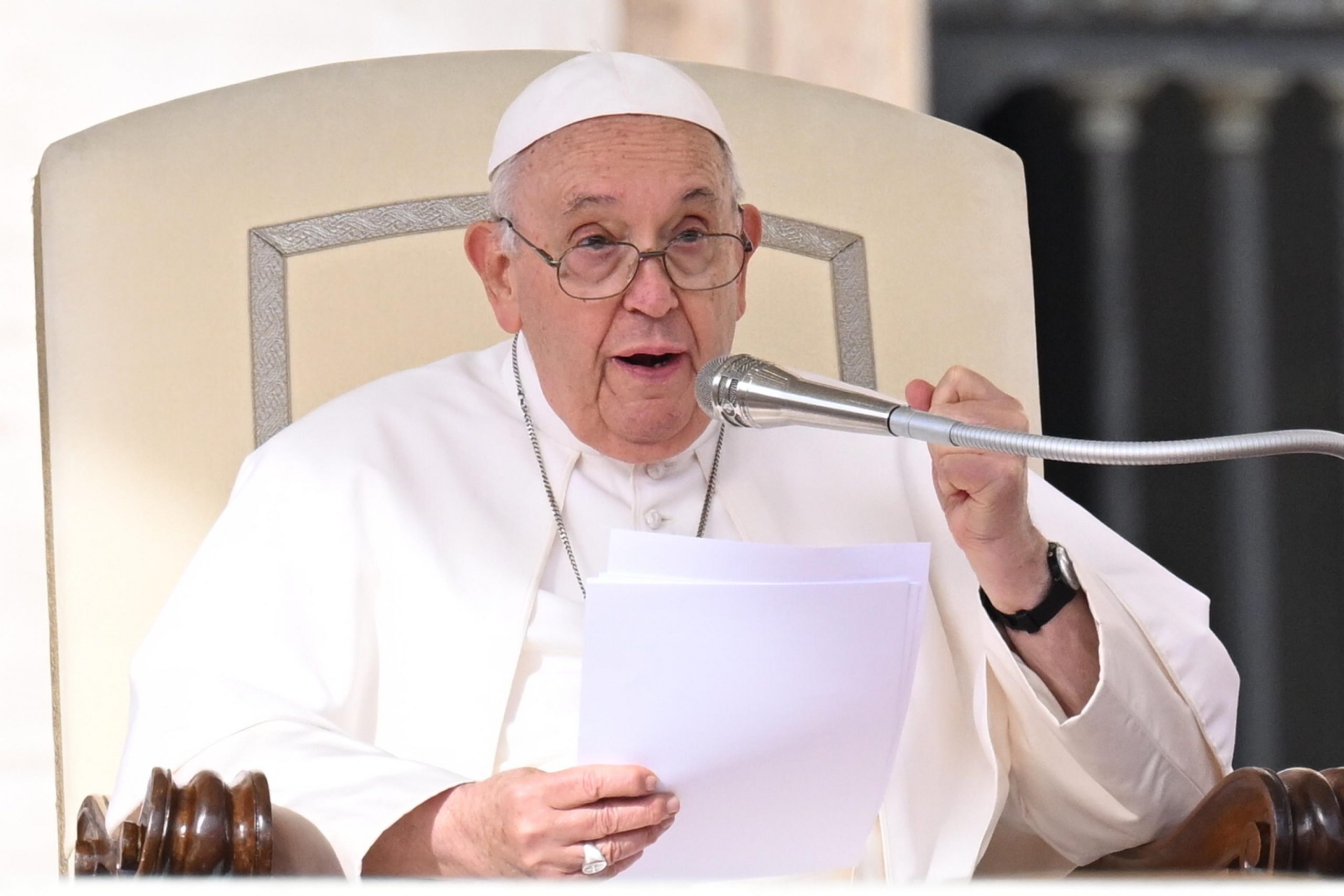 El papa pide que “se haga todo lo posible para evitar una catástrofe humanitaria” en Gaza