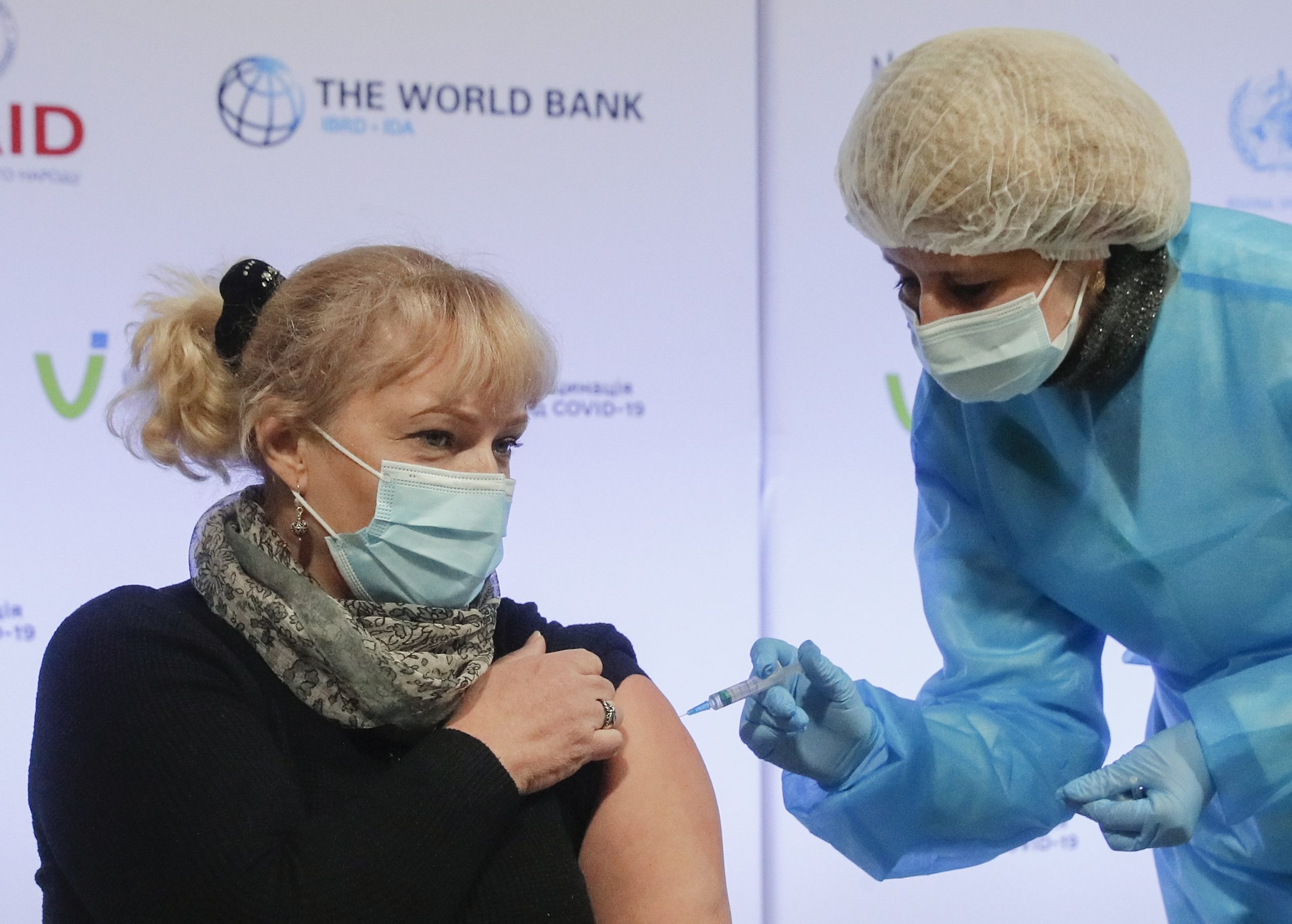 EE.UU. autoriza la vacuna actualizada de Novavax contra las nuevas variantes de la covid