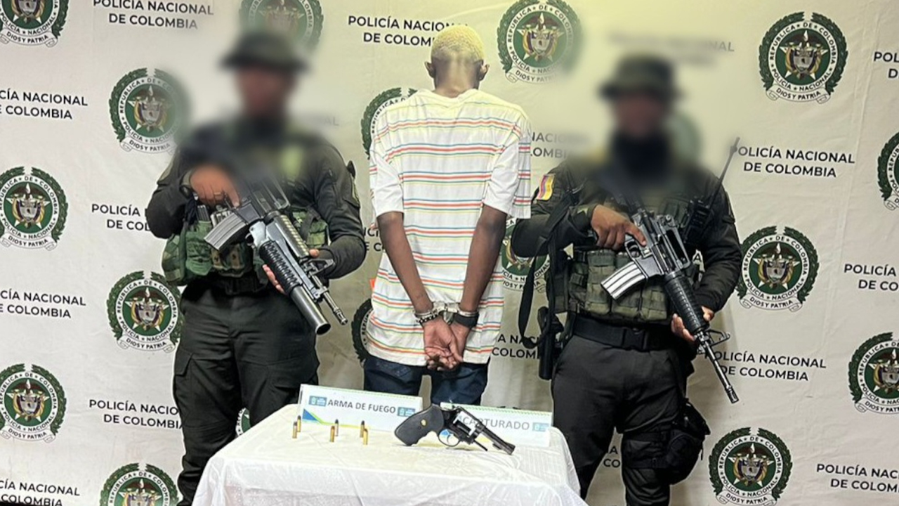 ¿Andaba con miedo? Lo cogieron con un revolver mientras estaba en la calle