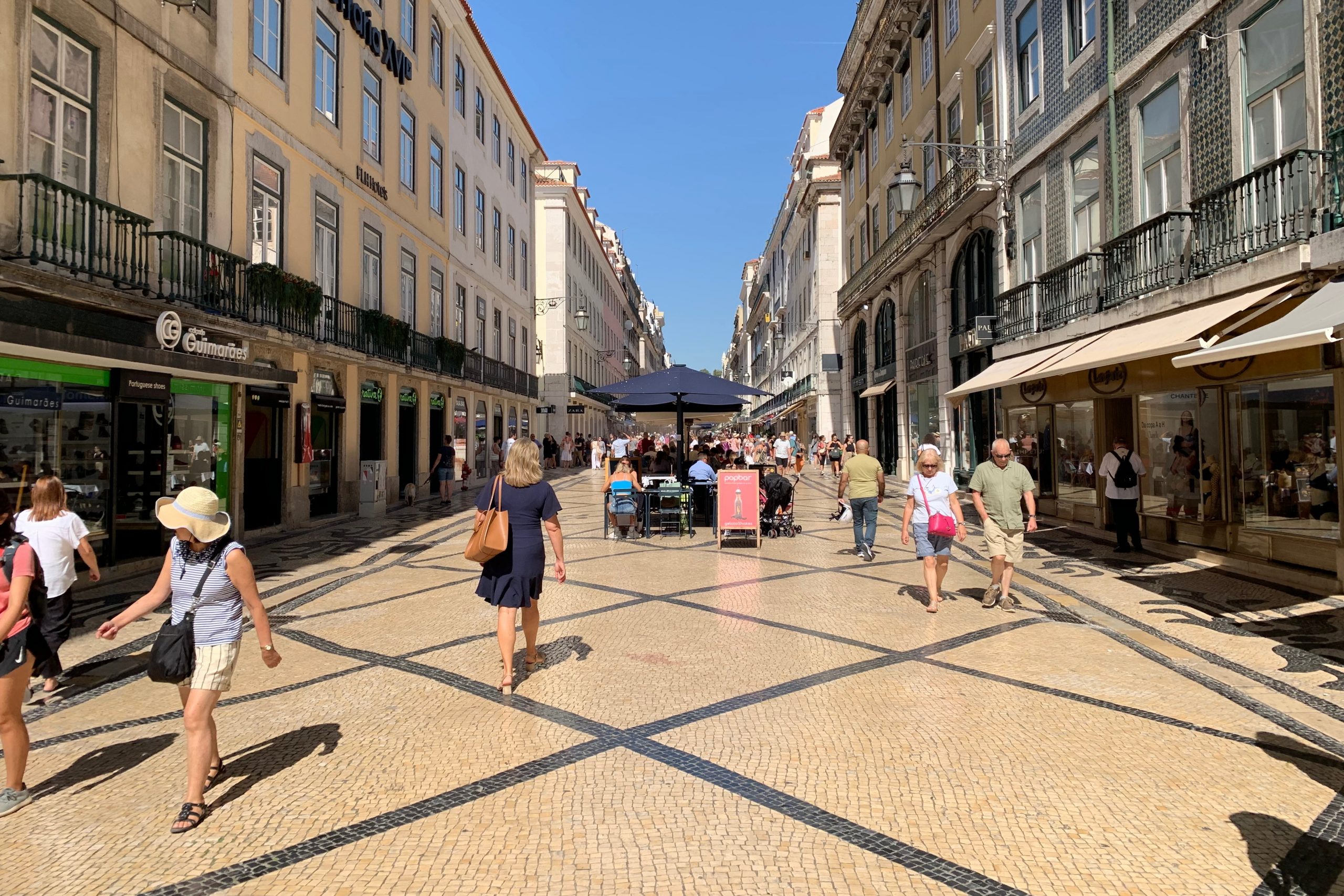 El turismo, un “caramelo envenenado” que ha espoleado la crisis de la vivienda en Portugal