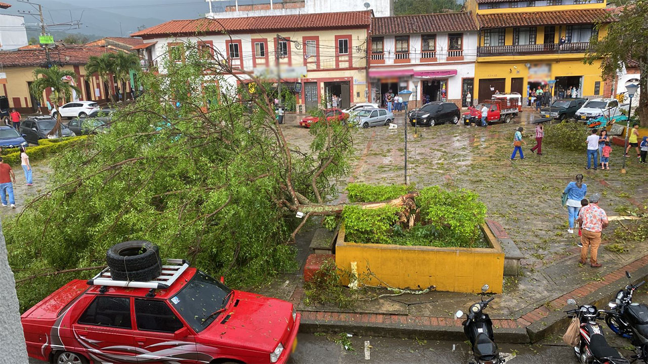 Alerta roja en Charalá a las fuertes lluvias que dejó afectaciones