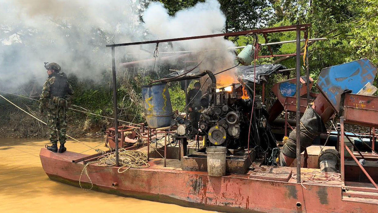 FOTOS.Tres unidades de minería ilegal fueron destruidas en Cáceres y Caucasia