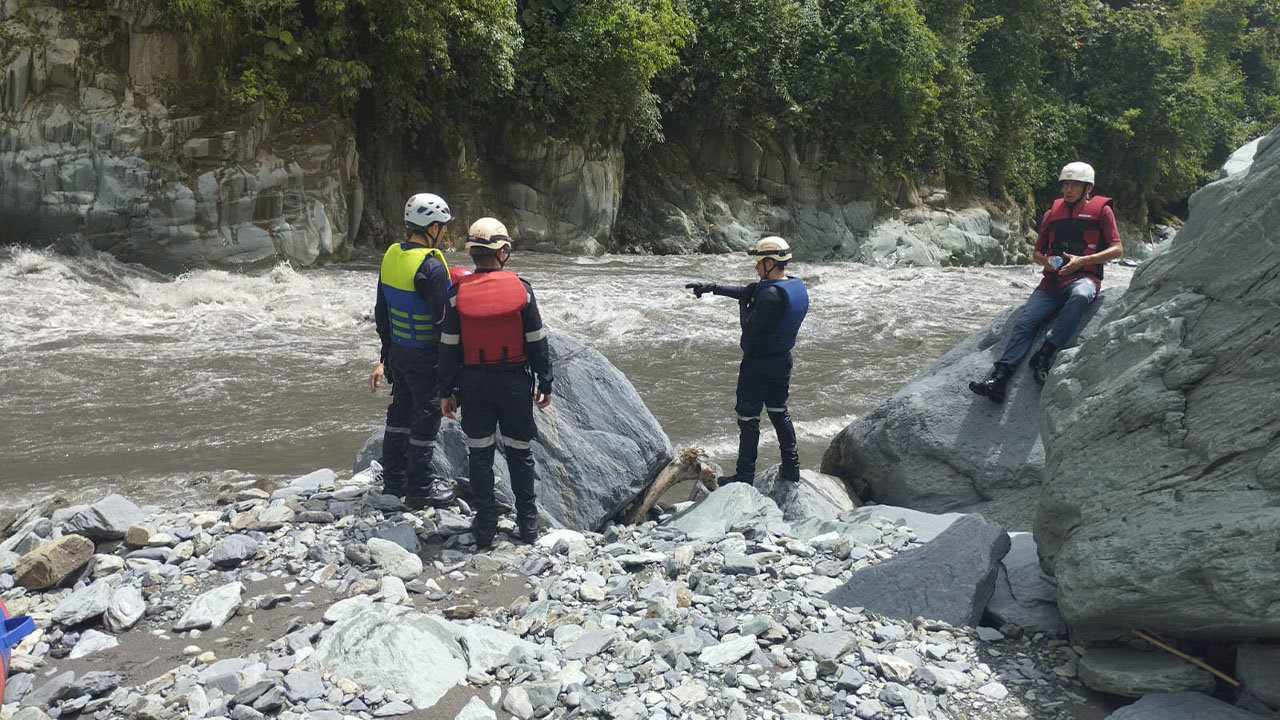Búsqueda de menor de 13 años tras caer a río de Guayabetal