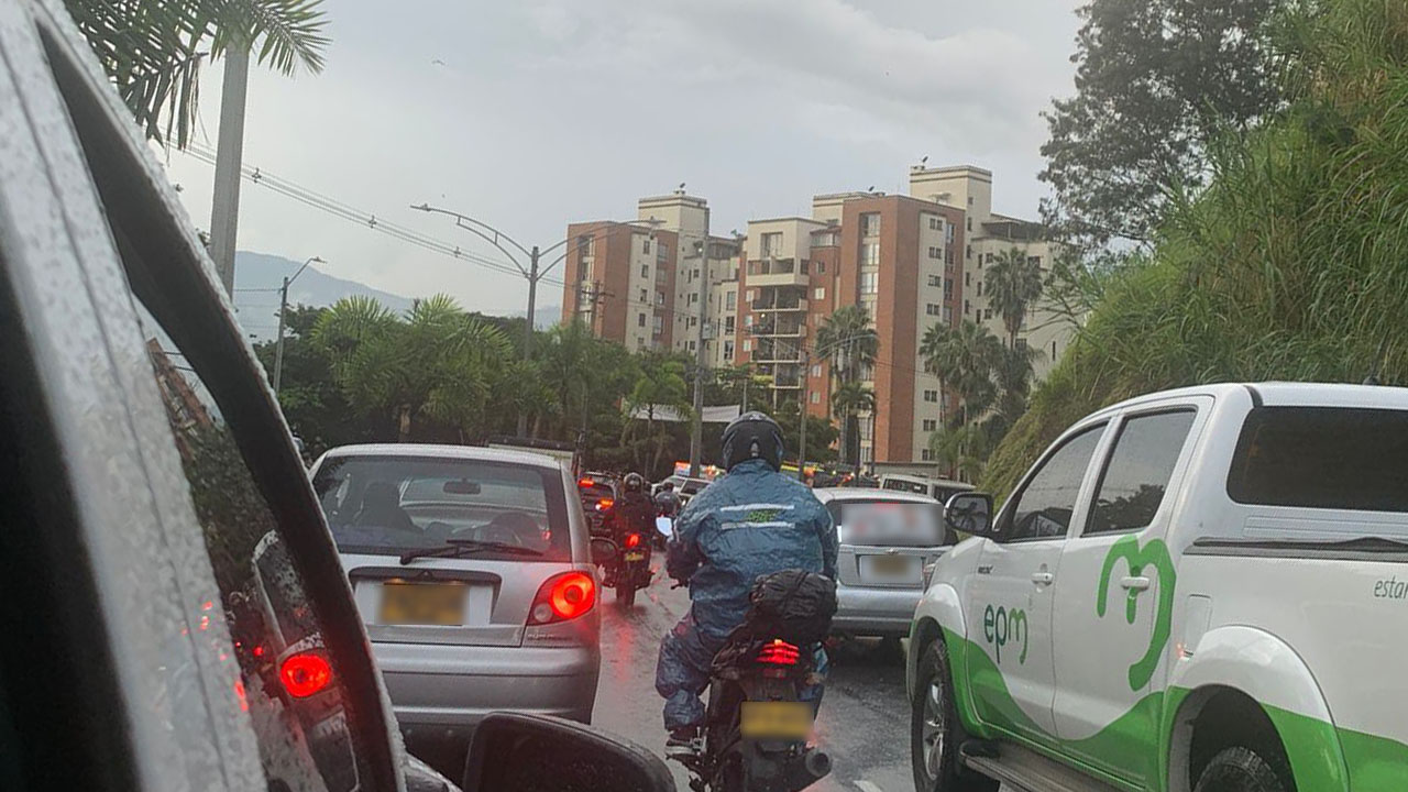 Balacera en Las Palmas generó caos vehicular, hay cierre a la altura de la Loma del Indio