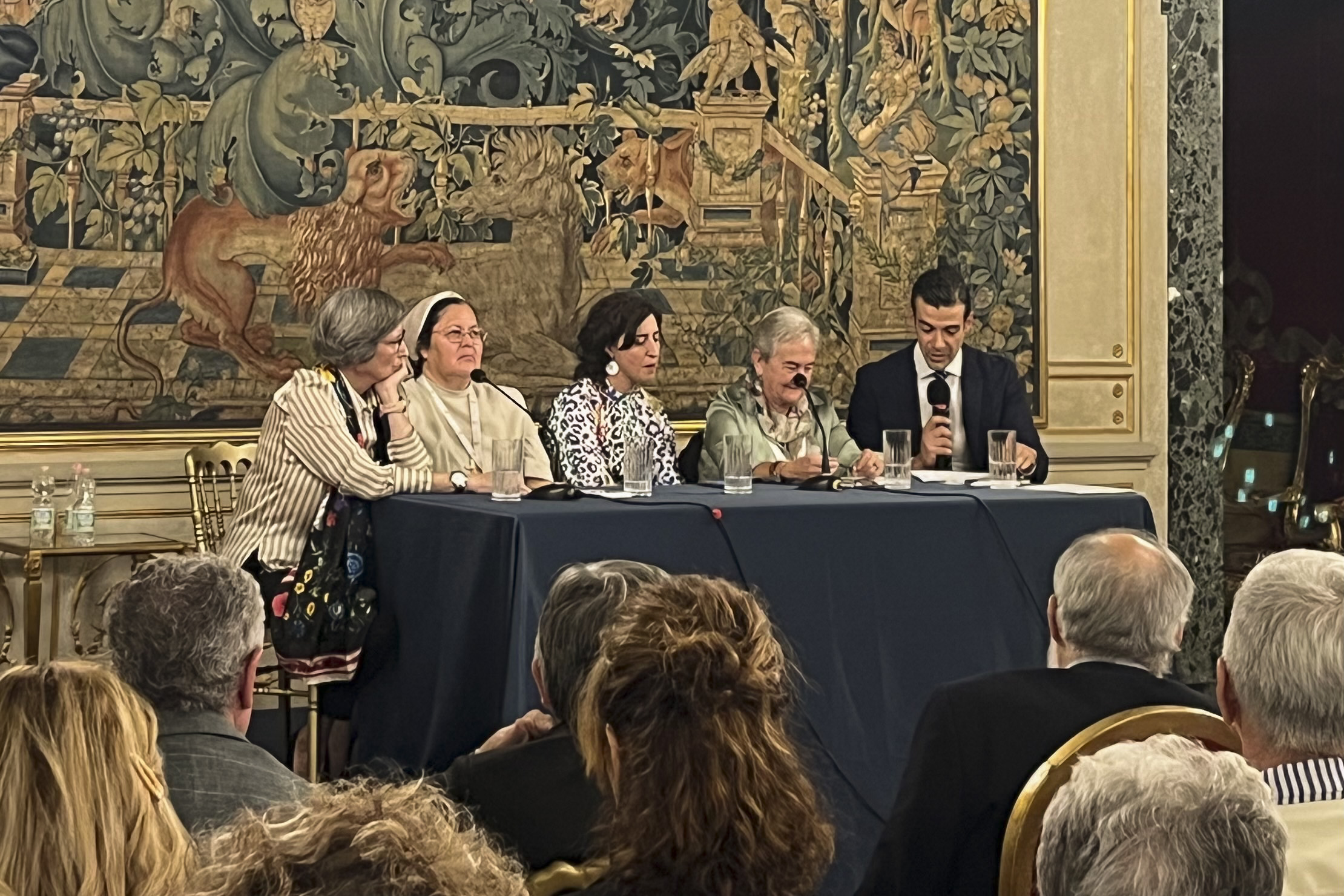 Las primeras españolas en un Sínodo Vaticano: No tenemos la sensación de estar de adorno