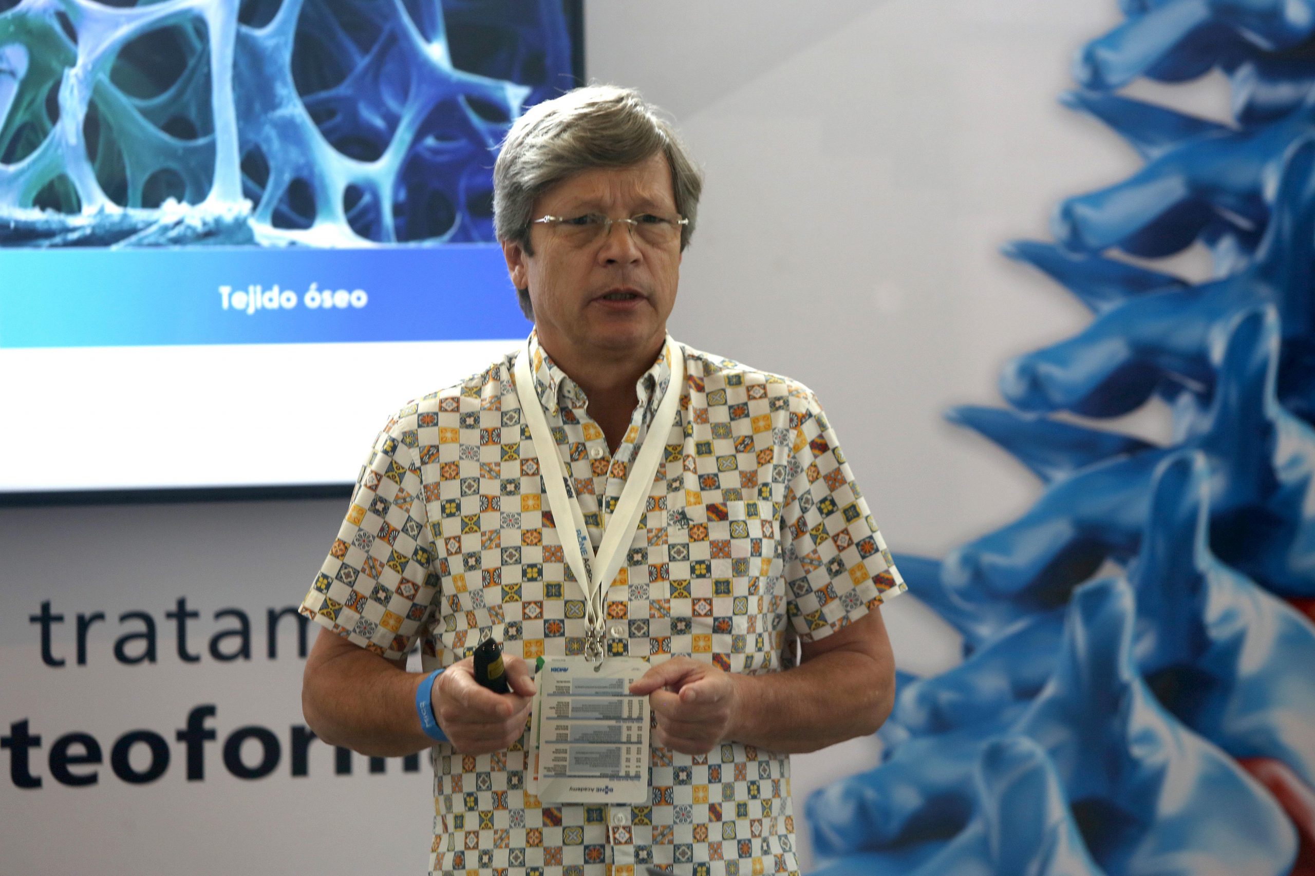 Experto advierte que para 2050 el 37 % de mexicanos mayores de 50 años tendrá osteoporosis